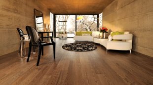 Naturally finished red oak floors