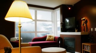 Mixed interior room lighting