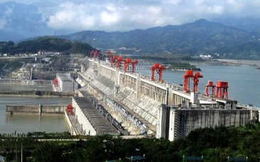 A section of China’s 3 gorges dam