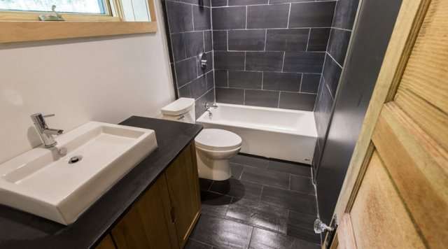 Salle de bain dans la Maison LEED Platine Edelweiss