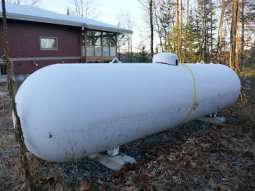 Propane heated off-grid home