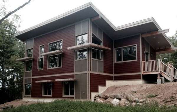Off-grid LEED Gold house in Low, Quebec