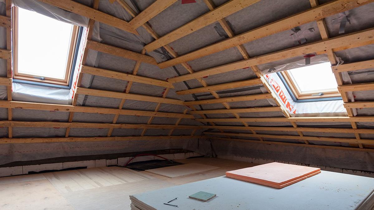 Los tragaluces pueden ser problemáticos en una casa de alto rendimiento.