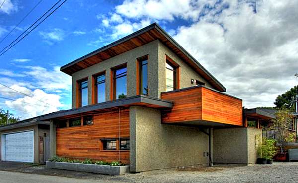 Vancouver's first laneway home in 2010
