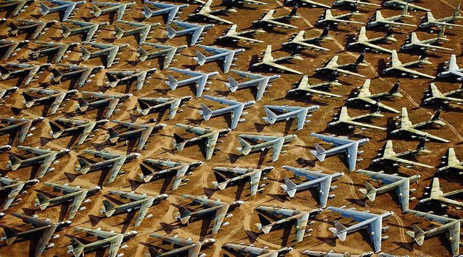 "The Boneyard" in Arizona, the world’s biggest aircraft graveyard