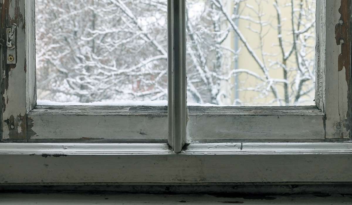 When should you replace windows
