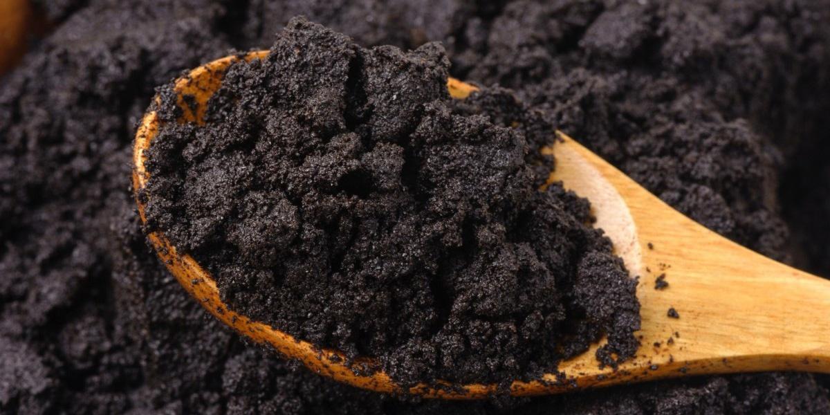 What to do with old coffee grounds