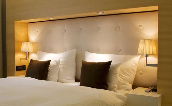 Mixed interior room lighting