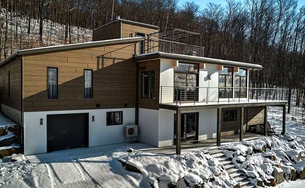 Prefab homes and Modular houses create lots of questions © Bonneville Homes