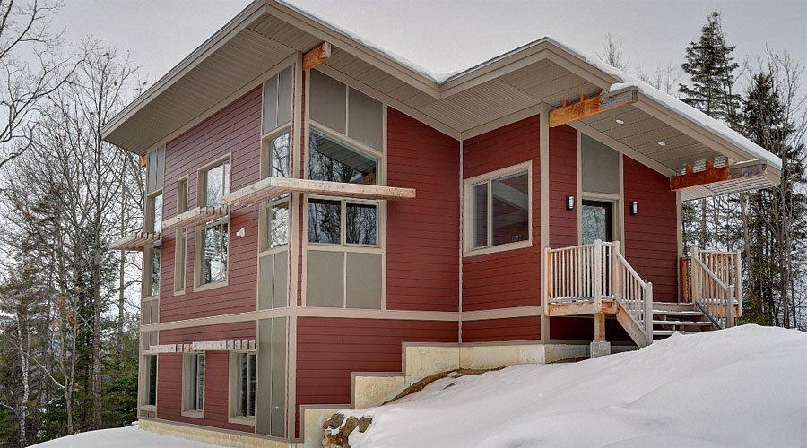 Maison solaire passive hors réseau certifiée LEED Gold Québec Canada