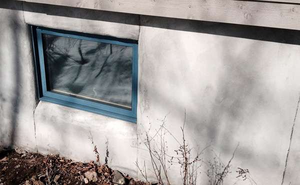 Basement wall insulation