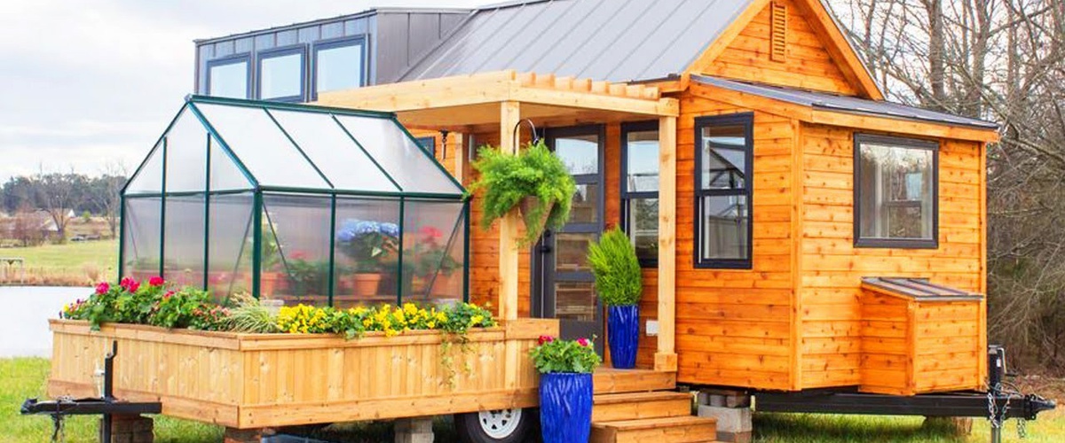 A Tiny  House  with a Greenhouse  It s Possible but Why Ecohome