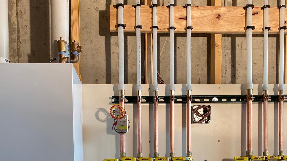 Hydronic heating system