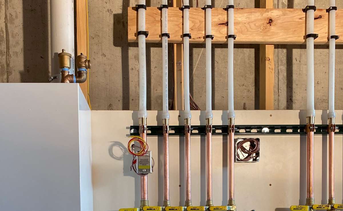 Hydronic heating system