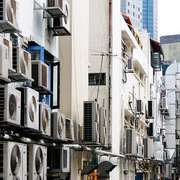 Reducing the Need For Air Conditioning and Staying Cool in Hot Weather