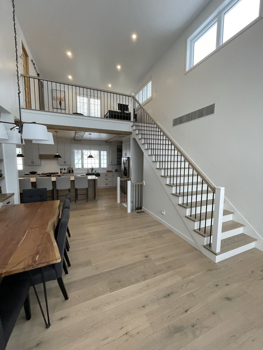 Comedor de un proyecto de tipo Adiciones del segundo piso cerca de Sherbrooke (Estrie) por Construction Latulippe