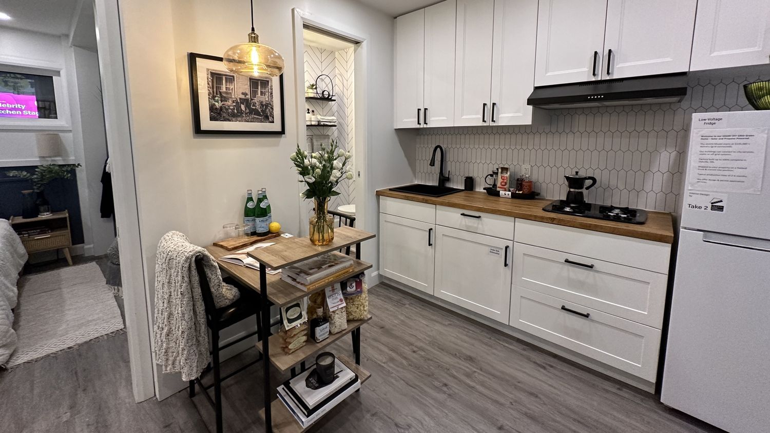 Kitchen from a Tiny Houses project near Ottawa by Ballance Containers