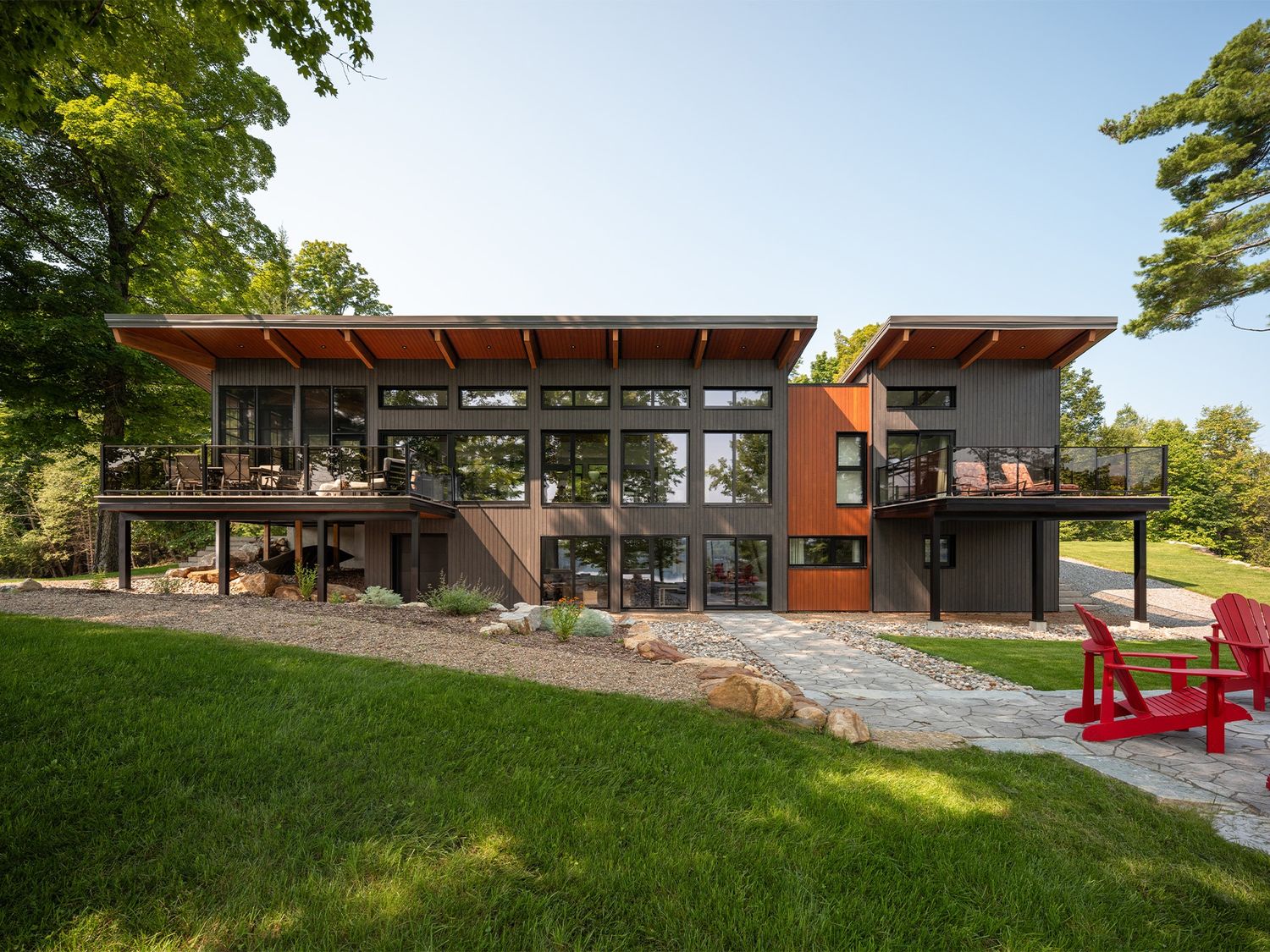 Backyard from a Single family homes project near Montreal (Greater Montreal) by Studio MMA Architects