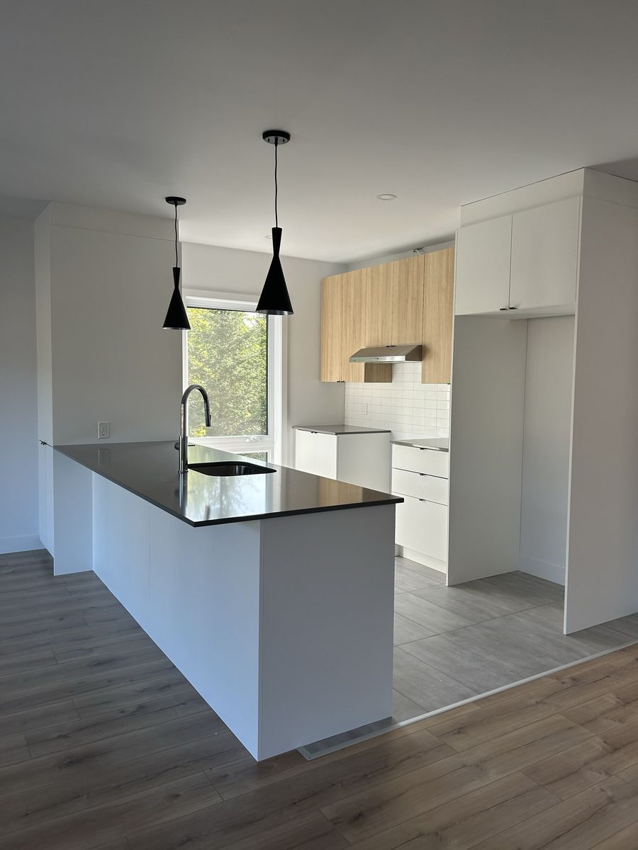 Travaux - Intérieur d'un projet de Fenêtres près de Québec/Lévis (Ville de Québec) de Giguère Portes et Fenêtres Inc.