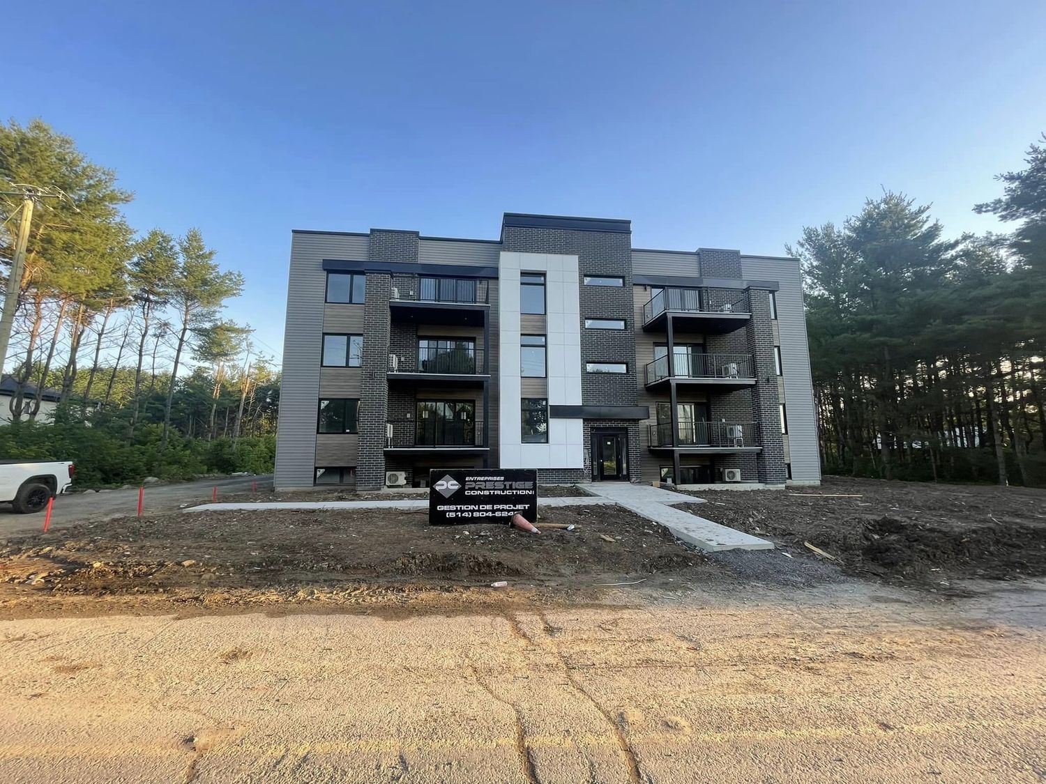House Exterior from a Multi-family and high-rise Buildings project near Montreal (Greater Montreal) by Entreprises prestige construction inc