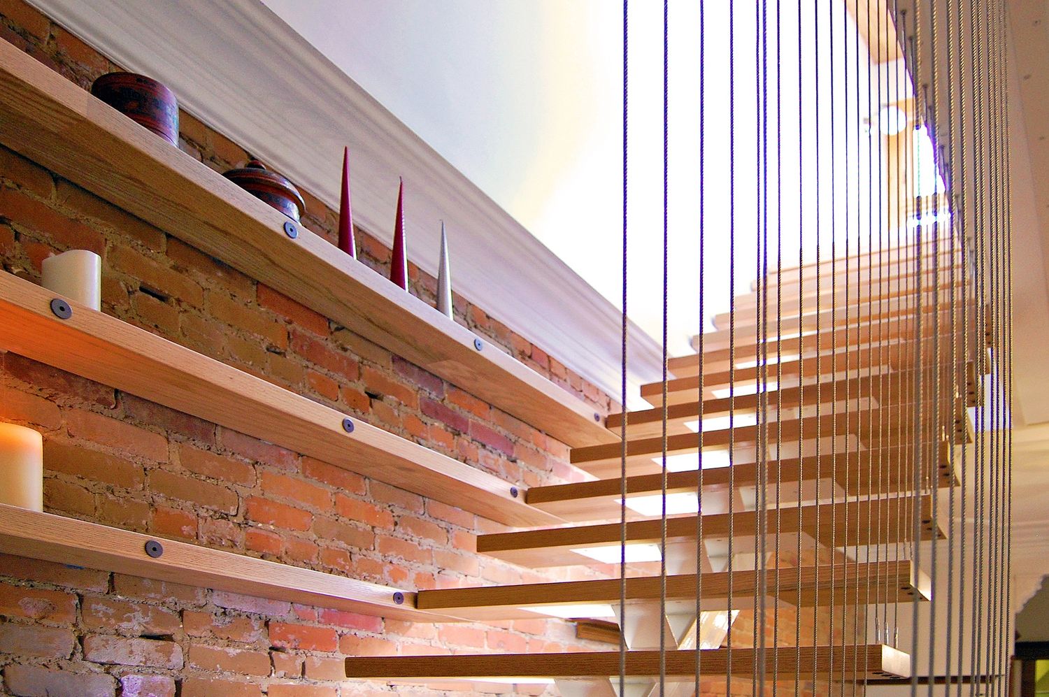 Escaliers d'un projet de Terrasses sur toit et mezzanines près de Montréal/Laval/Longueuil (Grand Montréal) de Studio MMA Architecture + Design