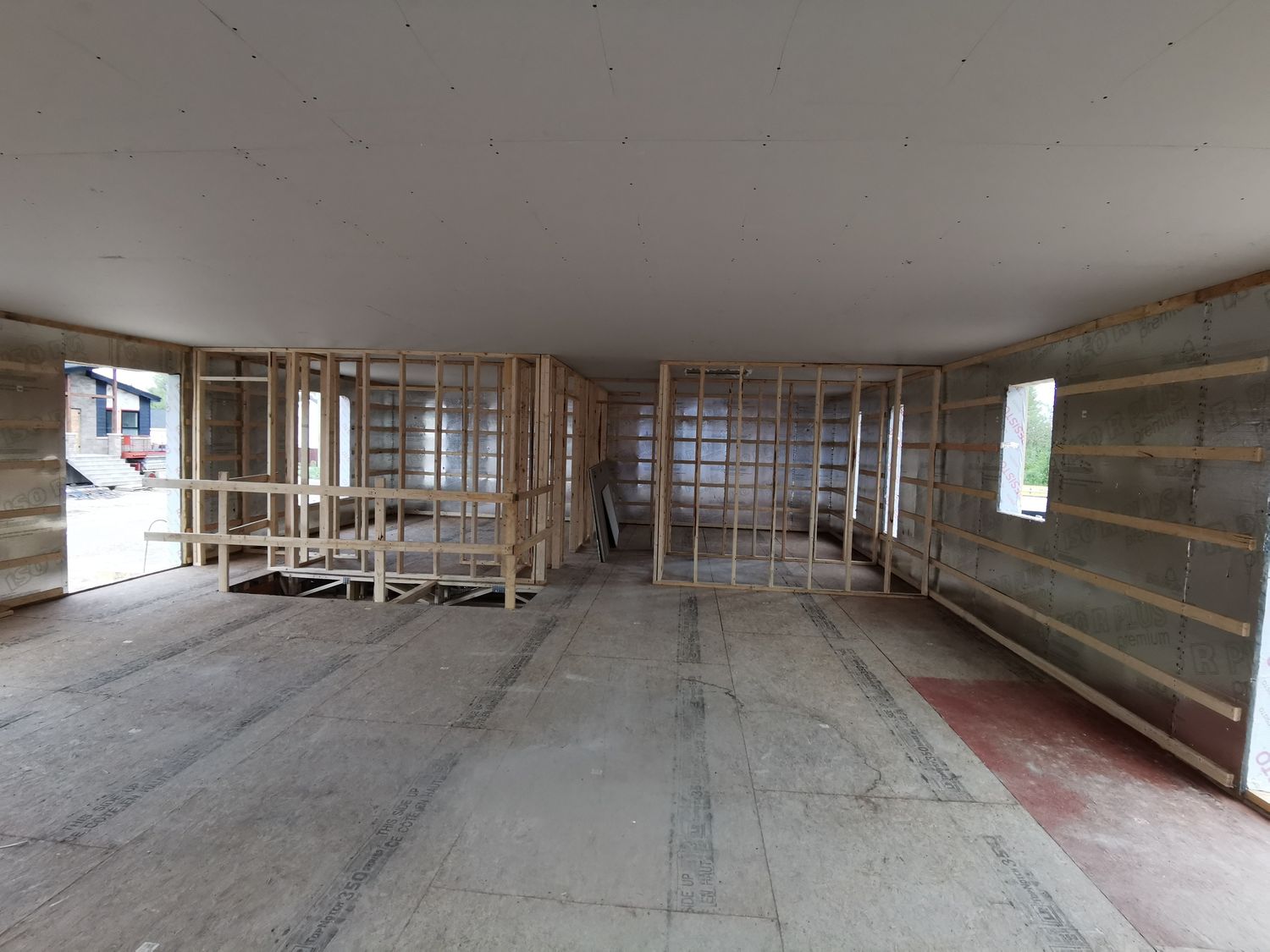 Construcción de muros de un proyecto de tipo Viviendas unifamiliares cerca de Saguenay - Lac-Saint-Jean por Solutions Expert SSS