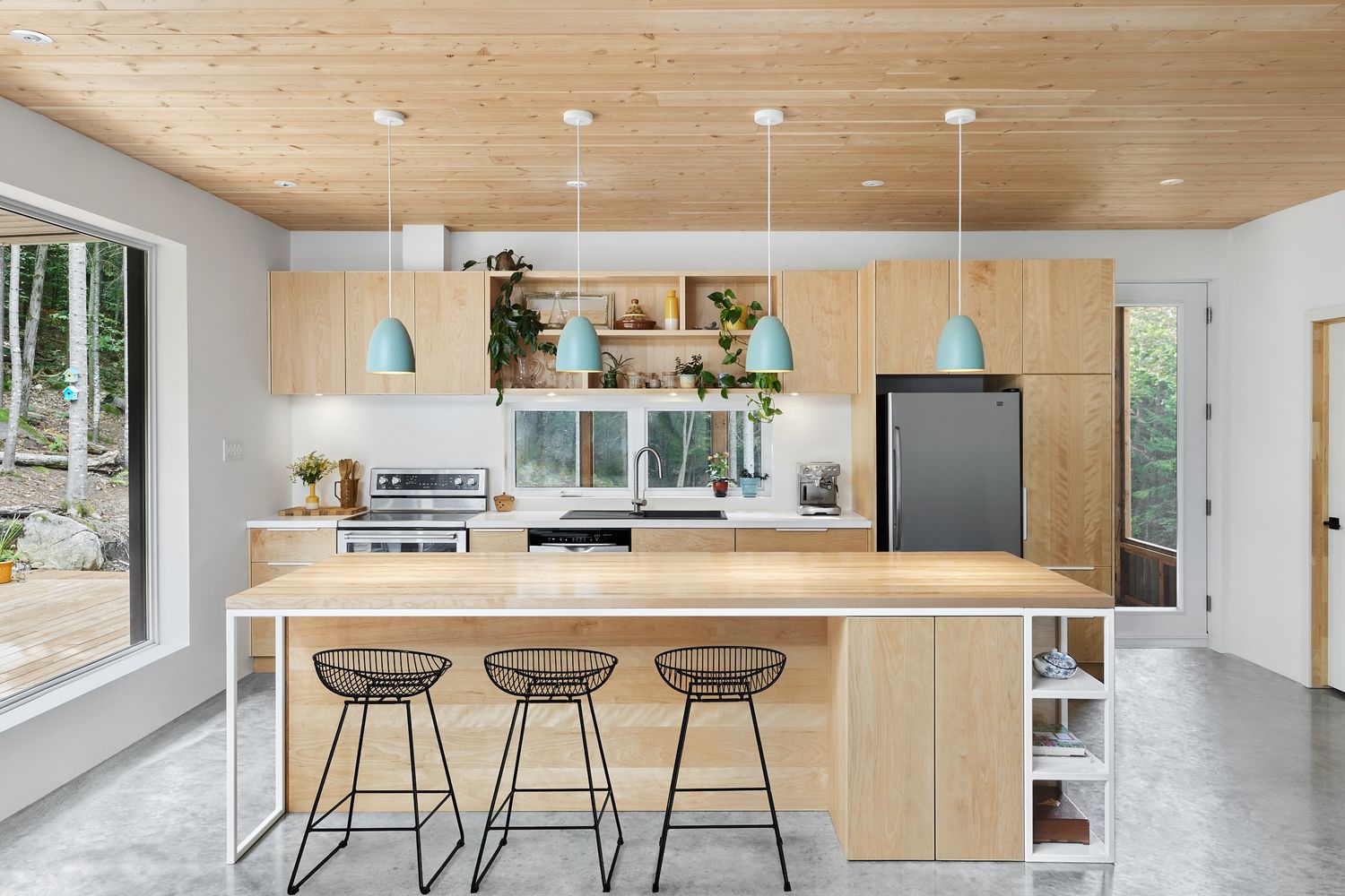 Kitchen from a Single family homes project near Saint-Jerome (Laurentides) by Construction Larix Inc.