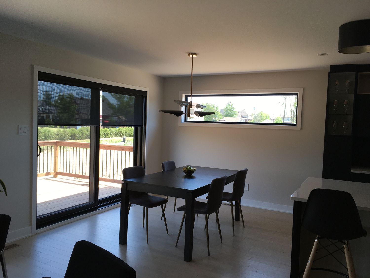 Comedor de un proyecto de tipo Viviendas unifamiliares cerca de Granby - Bromont - Cowansville por GAÉTAN SIROIS CONSTRUCTION INC