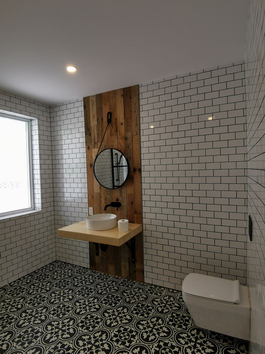 Baño completo de un proyecto de tipo Baños cerca de Saguenay - Lac-Saint-Jean por Solutions Expert SSS