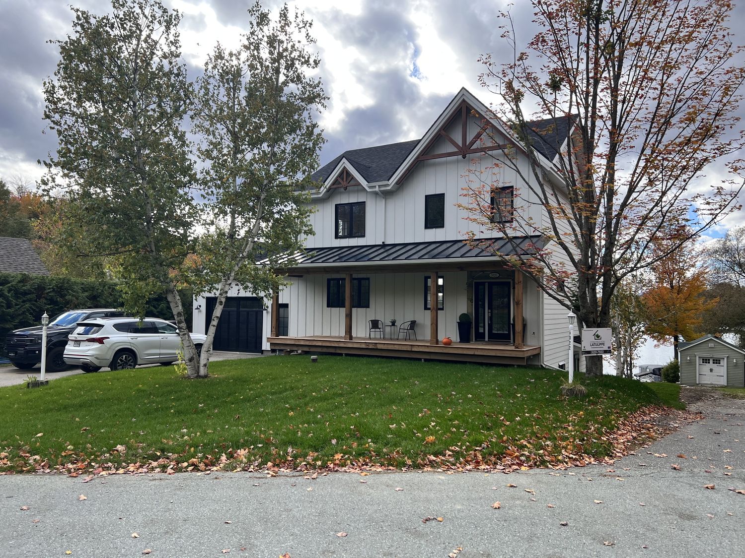 Fachada frontal de un proyecto de tipo Adiciones del segundo piso cerca de Sherbrooke (Estrie) por Construction Latulippe