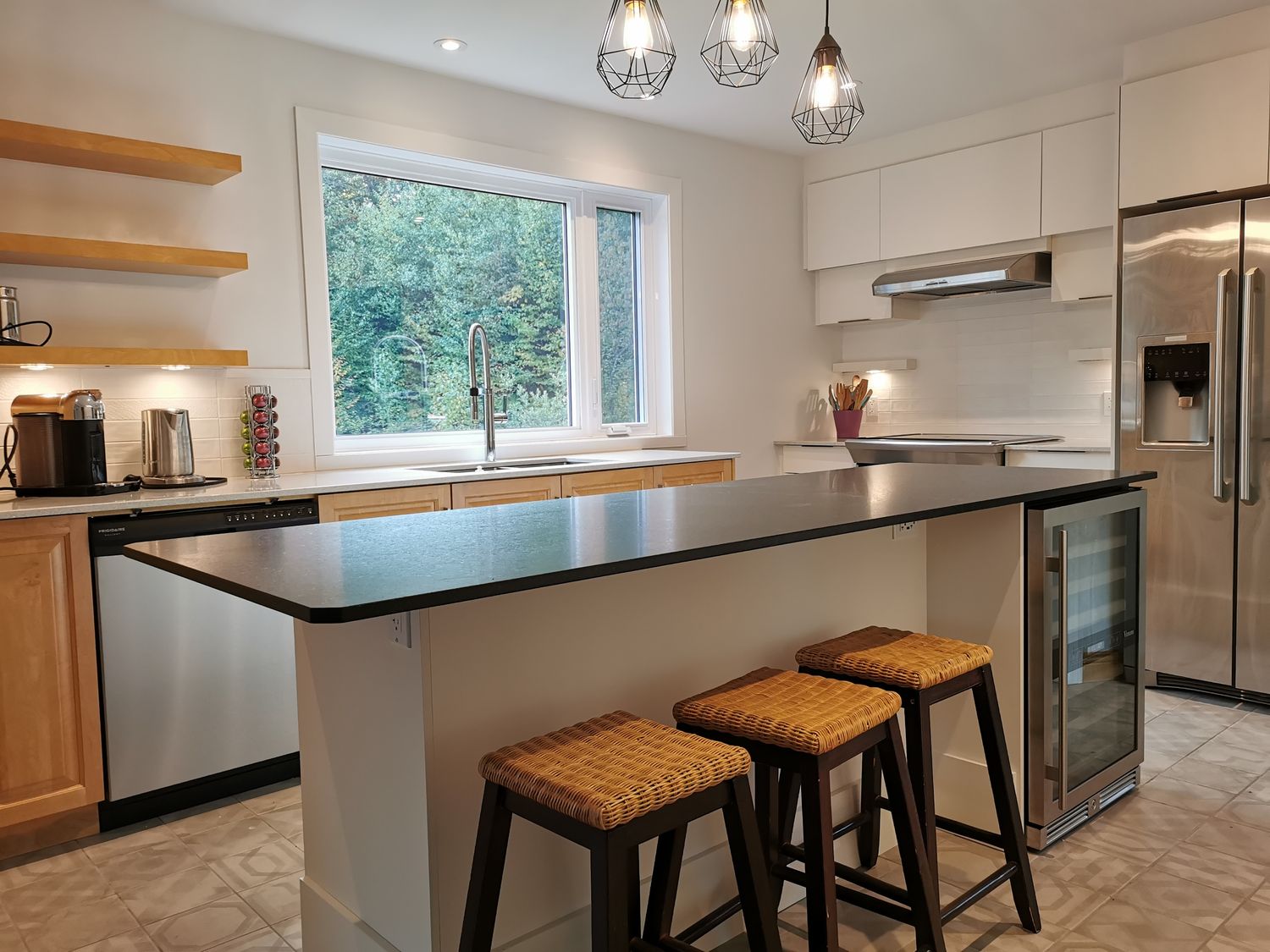 Kitchen from a Interior Design and Layout project near Montreal (Greater Montreal) by D.SAINT design