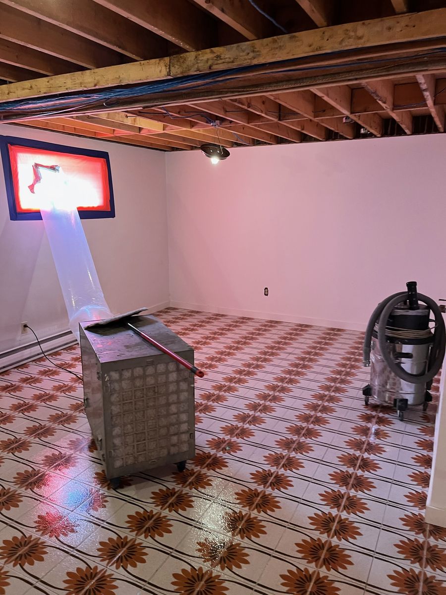 Travaux - Intérieur d'un projet de Décontamination près de Montréal/Laval/Longueuil (Grand Montréal) de ÉcoRénov