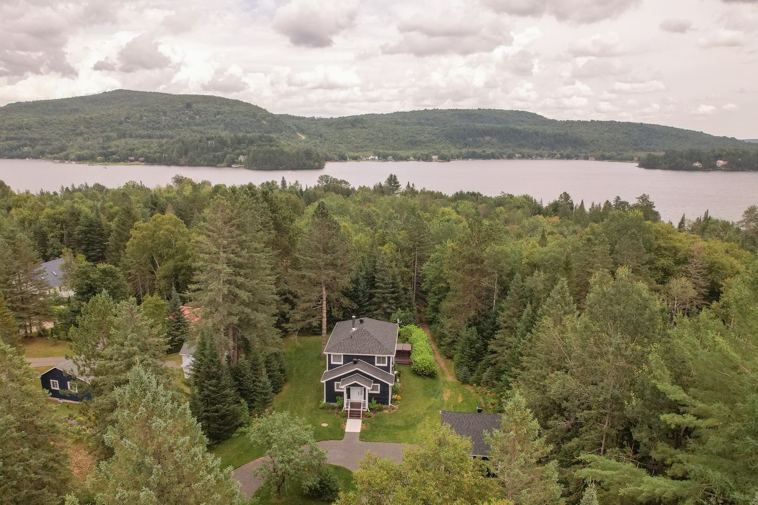 Vue aérienne d'un projet de Agrandissements de maison près de Joliette (Lanaudière) de Construction Youri Durand inc.