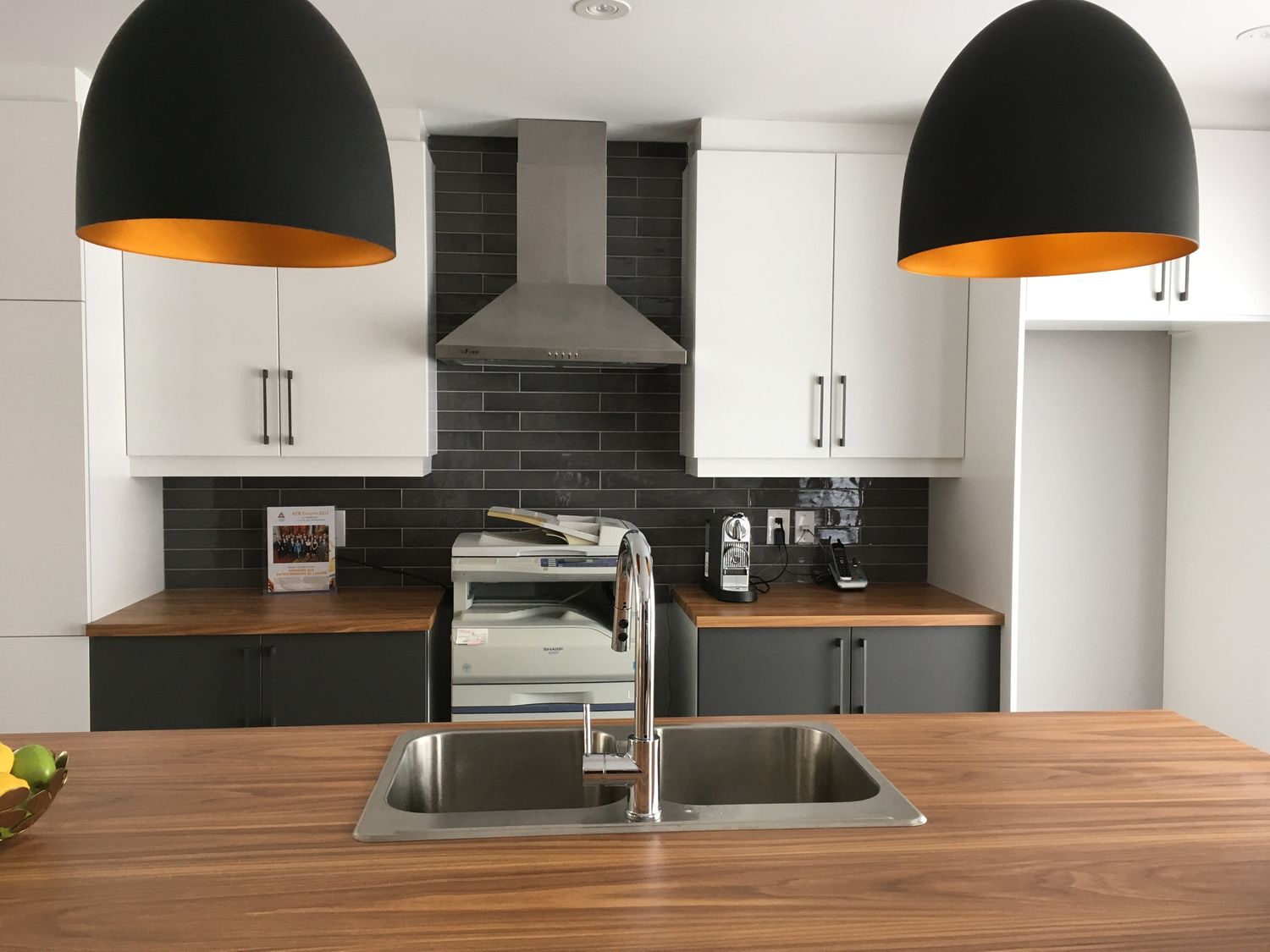 Cocina de un proyecto de tipo Viviendas unifamiliares cerca de Granby - Bromont - Cowansville por GAÉTAN SIROIS CONSTRUCTION INC