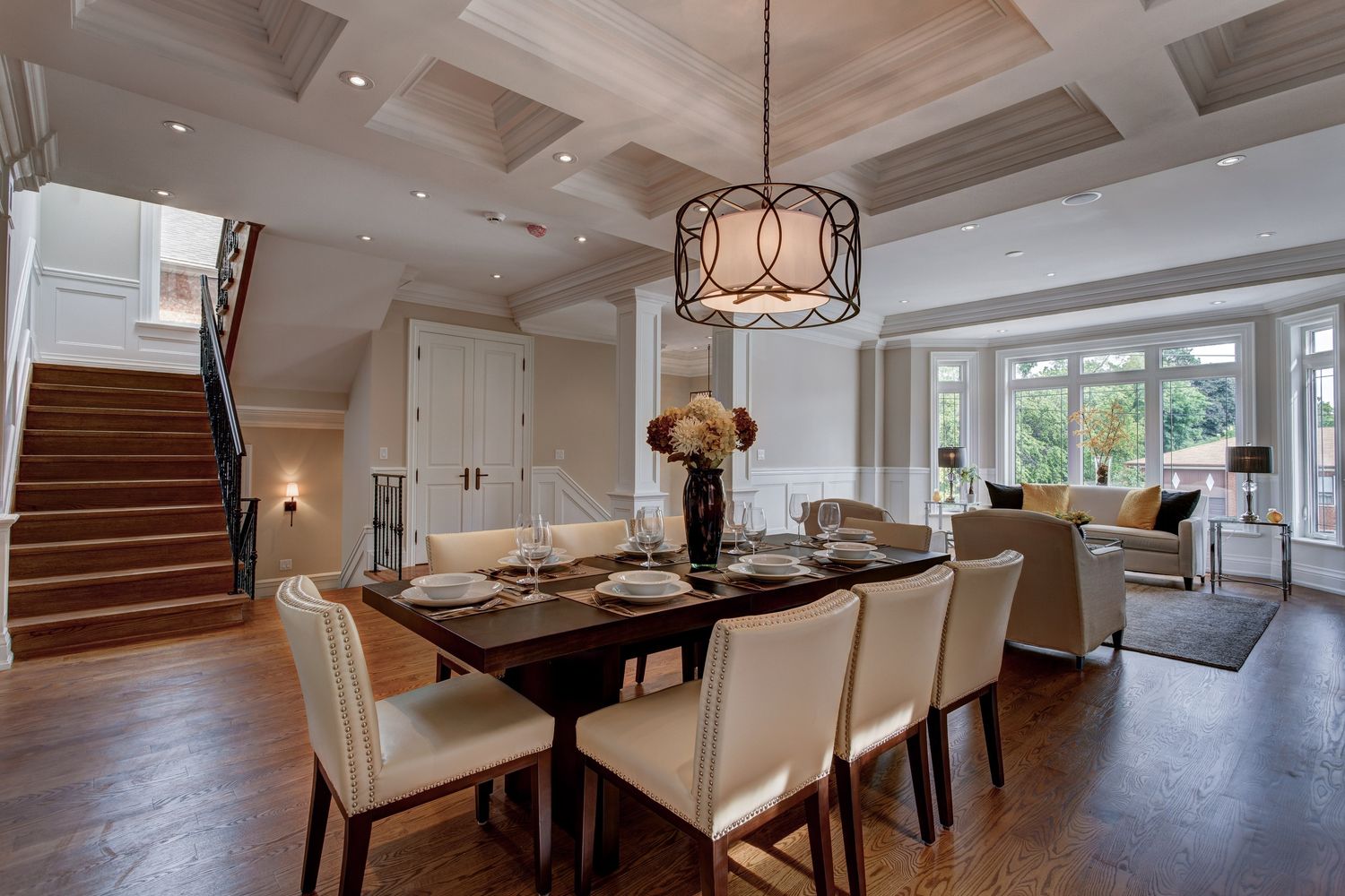 Dining Room from a Single family homes project near Toronto (Greater Toronto) by Avvio Fine Homes