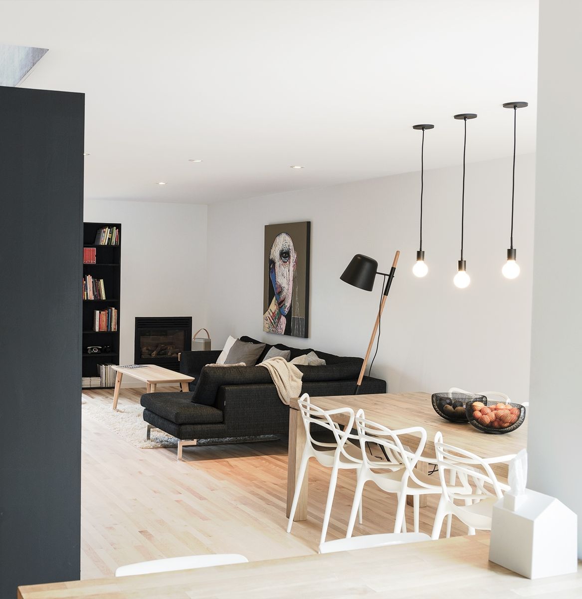 Salón familiar de un proyecto de tipo Viviendas unifamiliares cerca de Montreal (Gran Montreal) por Stroph Architecture & Design