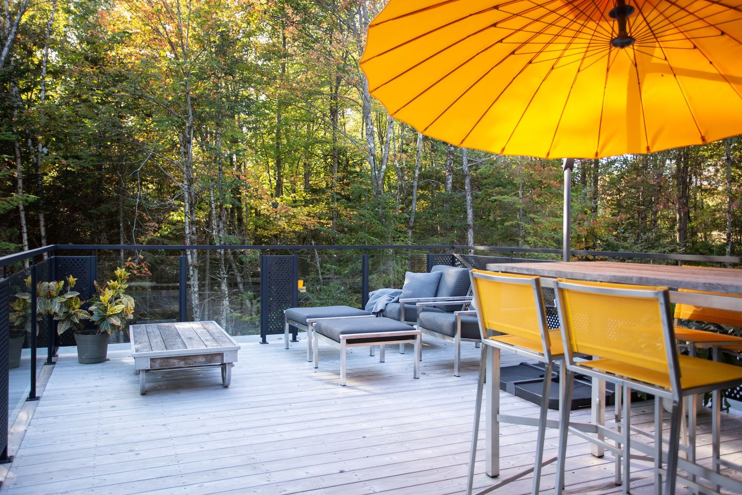 Toit terrasse d'un projet de Maisons unifamiliales près de Sherbrooke (Estrie) de UrbanÉco Construction