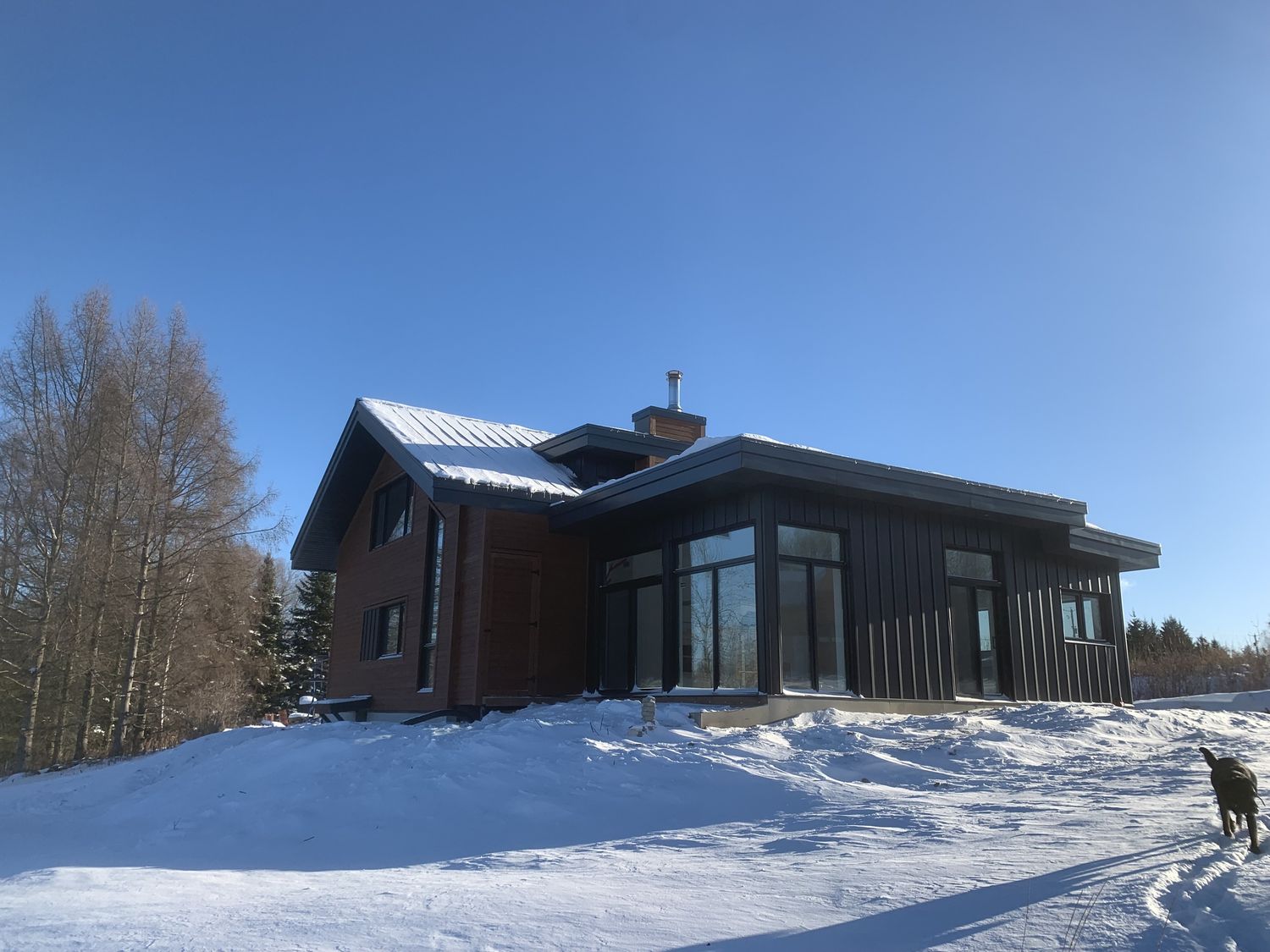 House Exterior from a Single family homes project near Sherbrooke (Estrie) by JL éco-construction