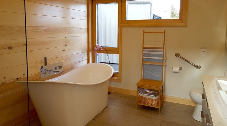 Bathroom from a Single family homes project near Quebec City - Levis by TERGOS Architecture + Construction