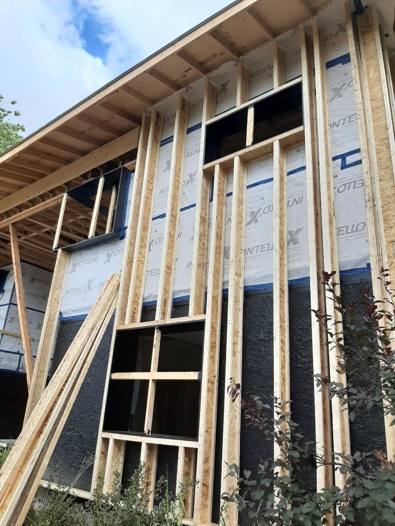 House Construction Exteriors from a Single family homes project near Kitchener - Cambridge - Guelph by Just Working Construction Inc.
