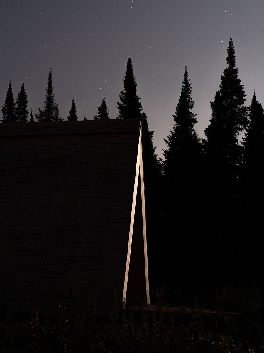 Fachada frontal de un proyecto de tipo Agricultura urbana cerca de Saint-Jérôme (Laurentides) por Atelier L'Abri