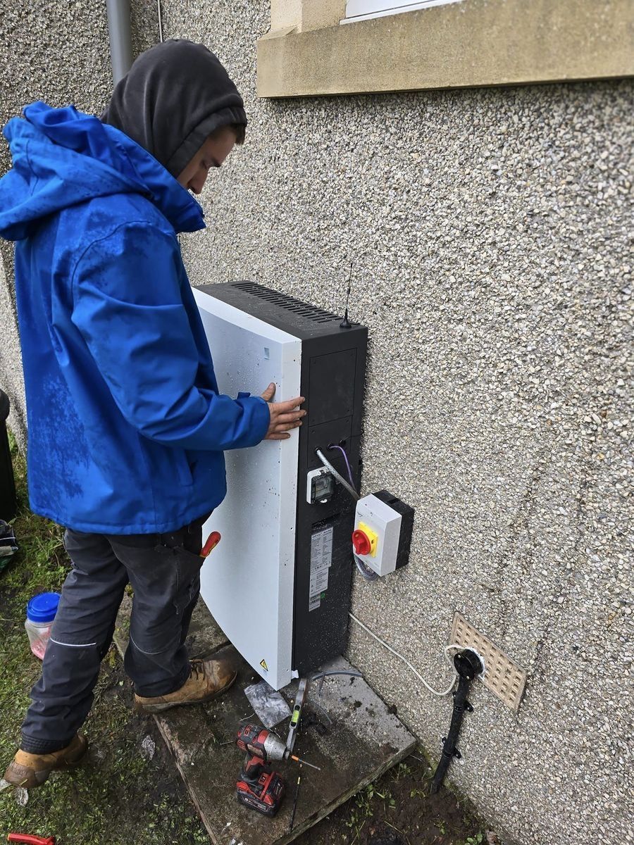 Mécanique du bâtiment d'un projet de Accumulateur de chaleur (ETS) près de New York-Newark-Jersey City de Scottish Energy Saving