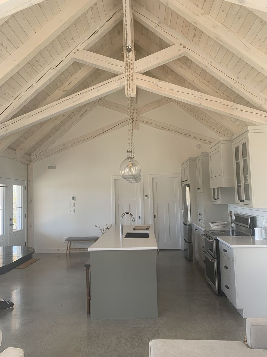 Cocina de un proyecto de tipo Armazones de madera maciza cerca de Sherbrooke (Estrie) por Construction Latulippe