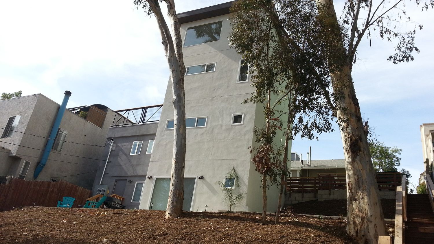 Construcción de exteriores de casas de un proyecto de tipo Unidades de vivienda accesorias (ADU) cerca de San Diego por ADUabl
