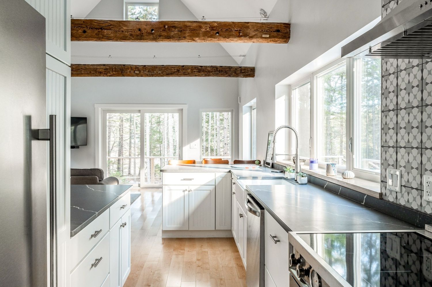 Cocina de un proyecto de tipo Viviendas unifamiliares cerca de Bangor por Brightbuilt Homes