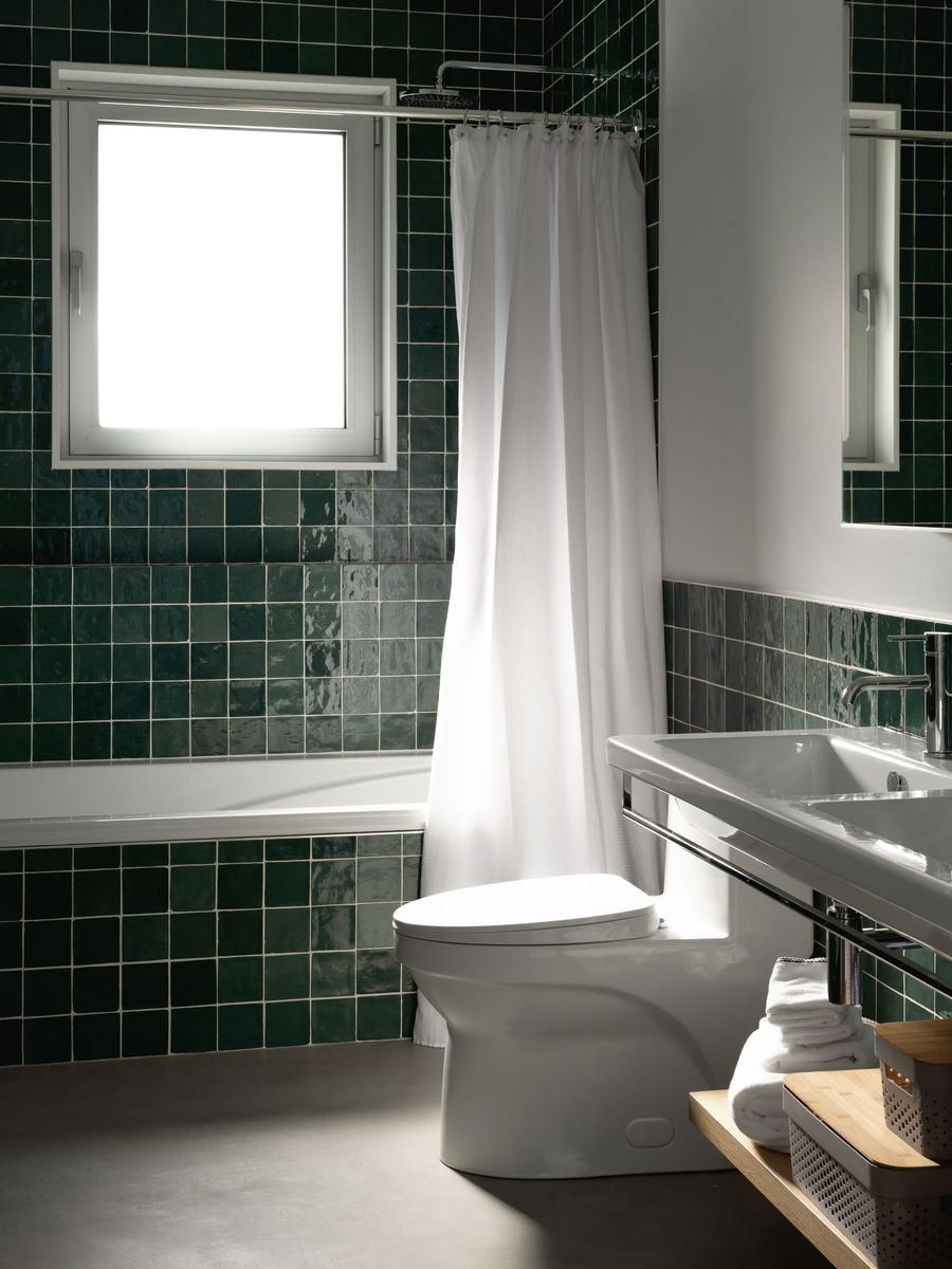 Salle de bain d'un projet de Maisons unifamiliales près de Saint-Jérôme/Blainville (Laurentides) de Atelier L'Abri