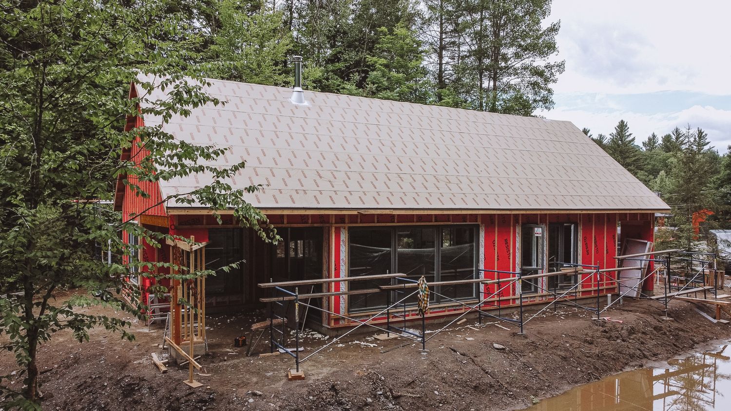 Travaux - Extérieur d'un projet de Maisons unifamiliales près de Montréal/Laval/Longueuil (Grand Montréal) de RESISTO