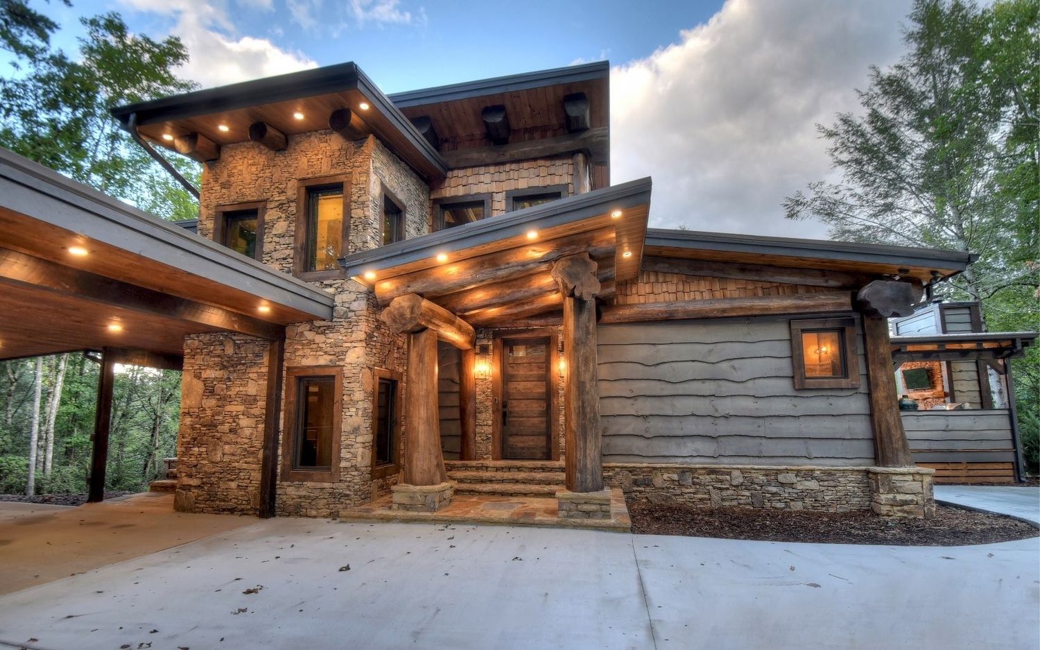  from a Single family homes project near Montreal (Greater Montreal) by Westlogs Handcrafted Log Homes