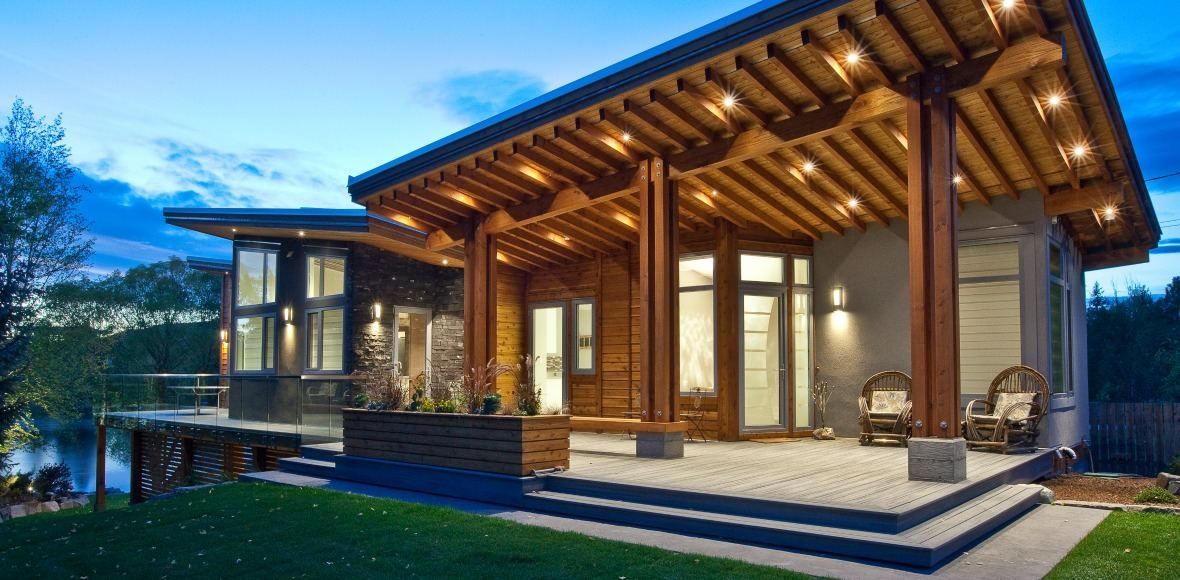 Façade avant d'un projet de Maisons usinées et modulaires près de Vancouver (Région du Grand Vancouver) de Pacific Building Systems