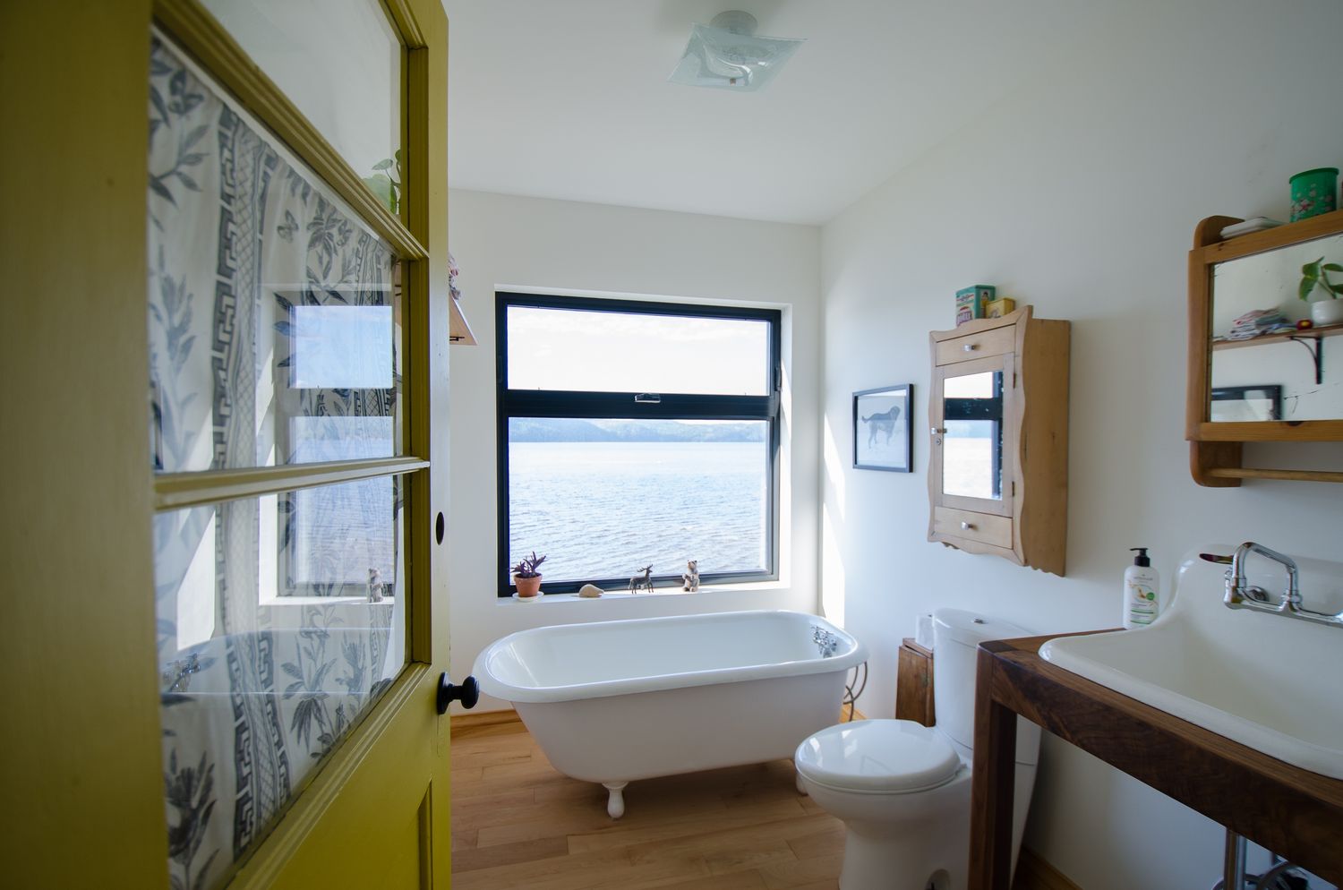 Bathroom from a Single family homes project near Saguenay - Lac-Saint-Jean by Le Mur Porteur | Coopérative de travail